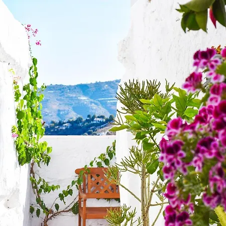Casa Jazmin, Traditional Townhouse With Great Views Hansonholiday *