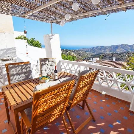 Casa Jazmin, Traditional Townhouse With Great Views Hansonholiday * Frigiliana