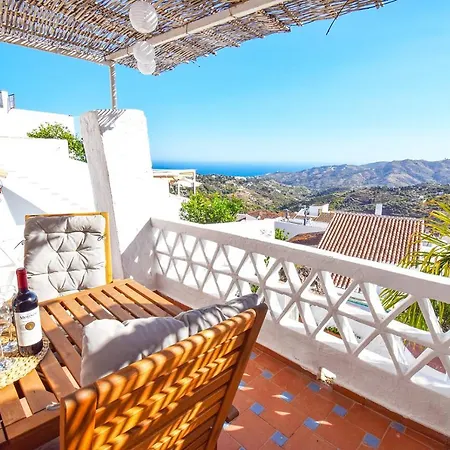 Casa Jazmin, Traditional Townhouse With Great Views Hansonholiday Apartmán